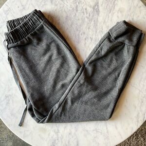 Zara Women’s Gray Joggers Size Medium